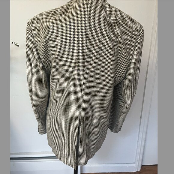 BURBERRY LONDON Brown Houndstooth 2 Button Wool Blazer, Size 39S - Picture 2 of 9